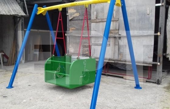 Ειδική κούνια για παιδιά ΑμΕΑ στο Ειδικό Δημοτικό Σχολείο Ορεστιάδας